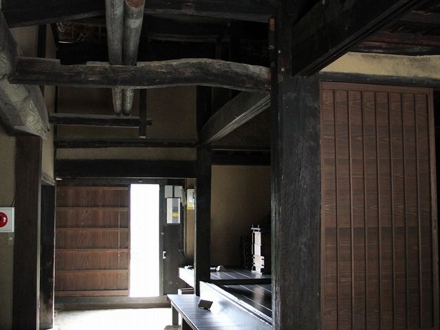 内部も見学できます。_くど造り民家(森家・川打家住宅)