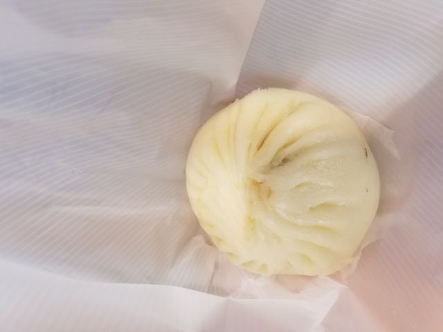 小ぶりな肉まん_皇朝点心舗