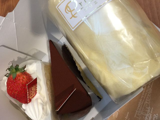 甘さ控えめで美味しいケーキ_プリエ