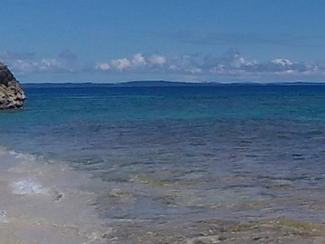 島の海、きれい_コマカ島