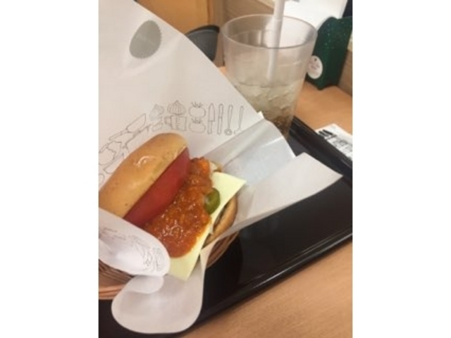 モスチーズバーガーです。_モスバーガー日暮里店