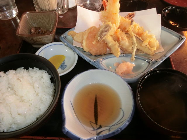 とんだ屋