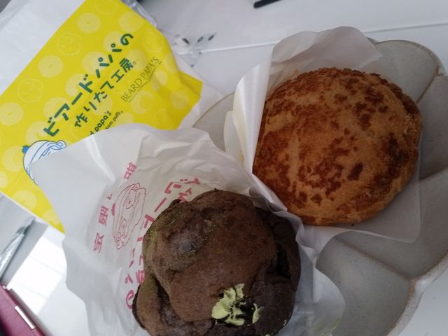抹茶シュー、クッキーシュー_ビアード・パパ ヨドバシAkiba店(Beard Papa)