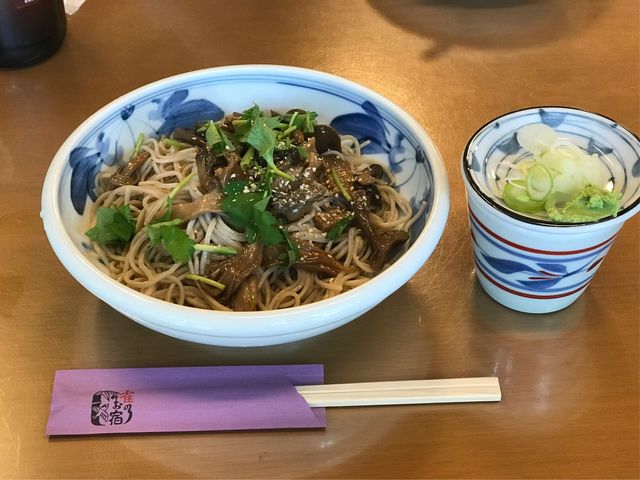 【雀のお宿】きのこおろしそば、1200円_雀のお宿
