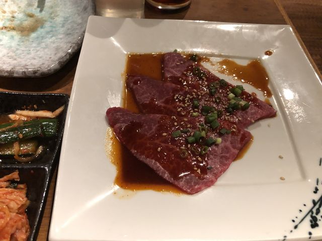 軽く炙ったら食べられる!旨い!_からし家 炭火焼肉