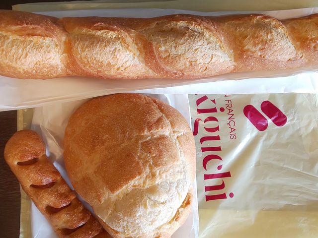 持ち帰りで_関口フランスパン 目白坂本店