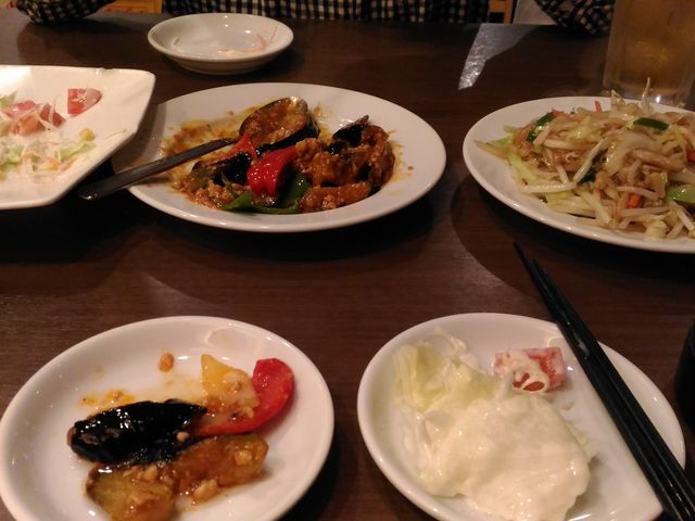 牛肉のオイスターソース炒め、野菜炒め等です。_向陽飯店 辻堂店