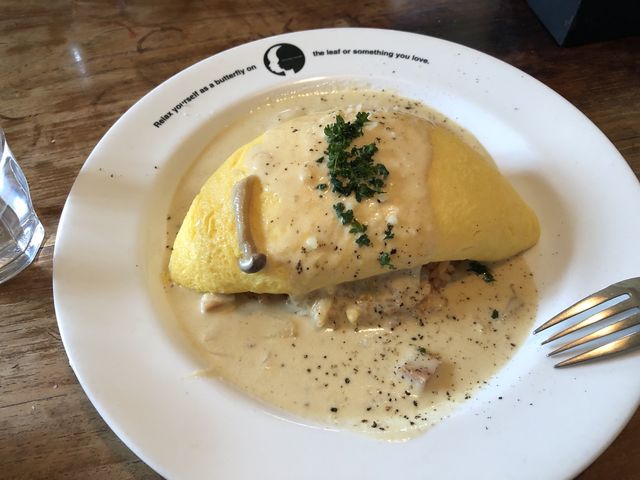 本日のオムライスです_カフェ マムーニア Cafe Mamounia