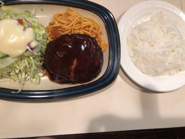 ハンバーグ_カリー軒