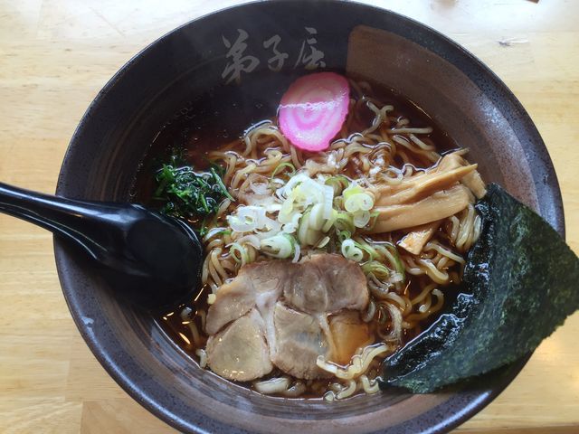 醤油ラーメン_弟子屈 総本店