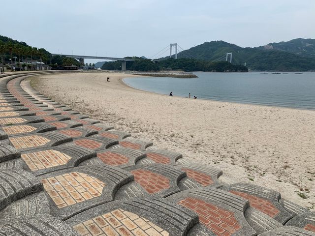 横にある伯方ビーチ_道の駅 伯方S・Cパーク
