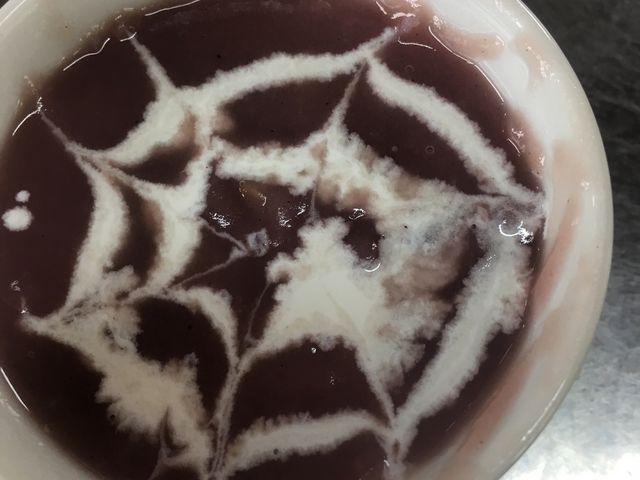 蜘蛛の巣のスープ_絵本喫茶ぱたぽん