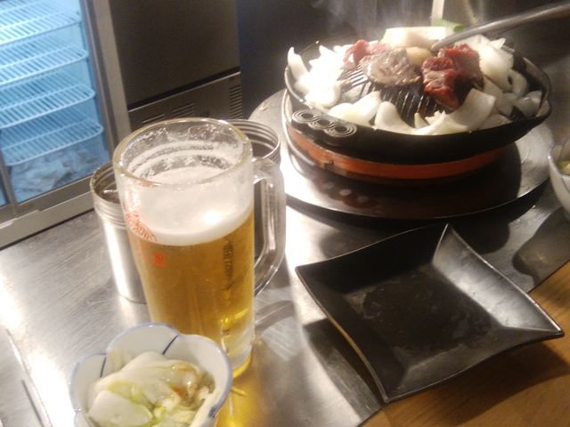 ビールで食す_さっぽろじんぎすかん雪だるま五条店