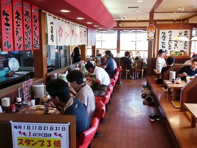 店内の様子。中もあじへいそっくり。_熱烈タンタン麺 一番亭 多度店