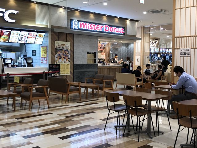 ミスタードーナツイオンモール四日市北店、店内。_ミスタードーナツ イオンモール四日市北ショップ