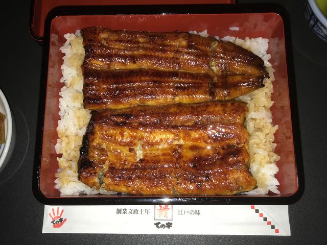 2019年8月お昼よっちん撮影)「ての字・大手町店」うな重(上)_ての字 大手町店