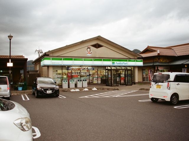 ファミリーマート道の駅川原店、外観。_ファミリーマート道の駅かわはら店