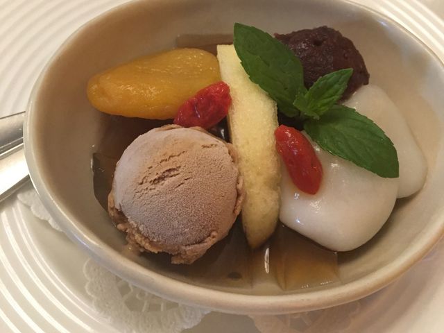 龍井茶のあんみつ_萬珍樓點心舗