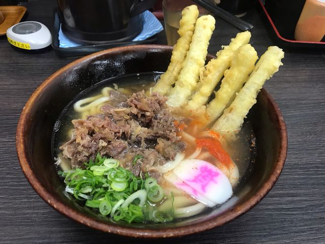 1番人気の肉ごぼう_資さんうどん 永犬丸店