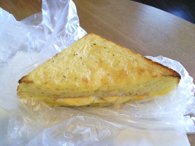 名前は忘れたけど…美味しいパンでした_パン工房 ozaki