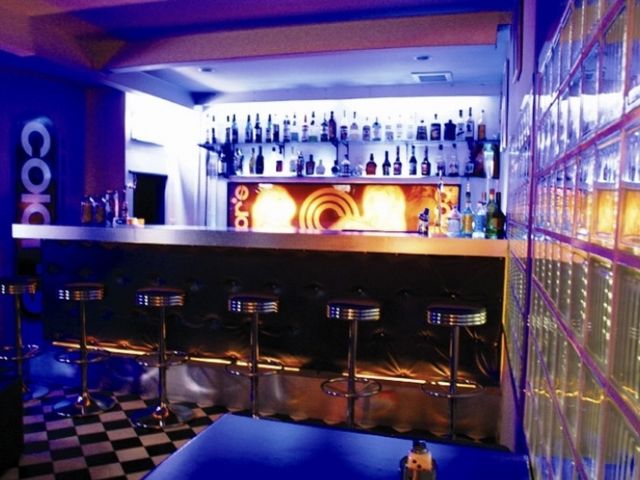 1F_COLOR'S ALCOHOL SALON