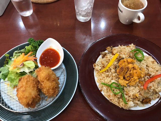 ウニピラフとカニクリームコロッケ_シーフードレストラン メヒコ 北茨城店