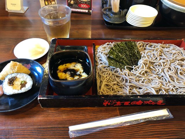 板そばにいなりと巻寿司_そば茶屋 吹上庵 与次郎店