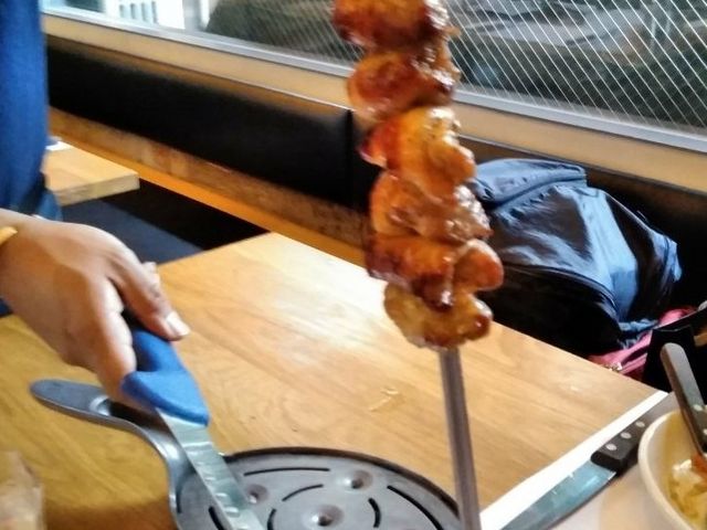 この日頼んだのは鶏。1人2切れでしたが、1個が大きくてボリュームたっぷり。_テラス TERRACE