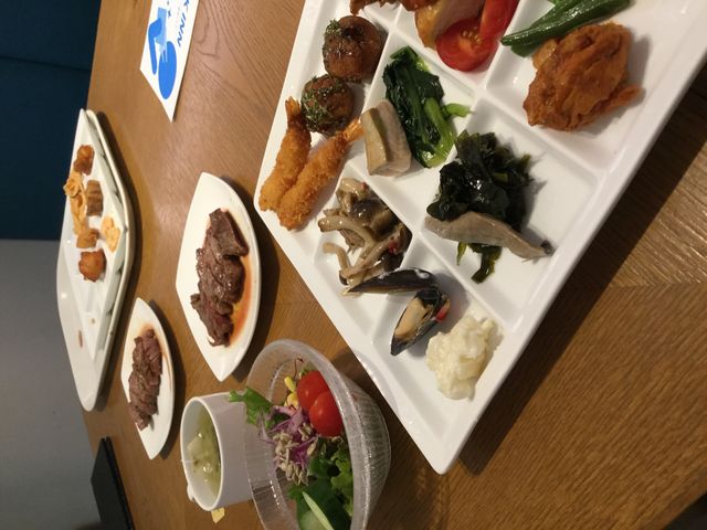 サラダもおやさいシャキシャキ!_ホテルプラザオーサカ