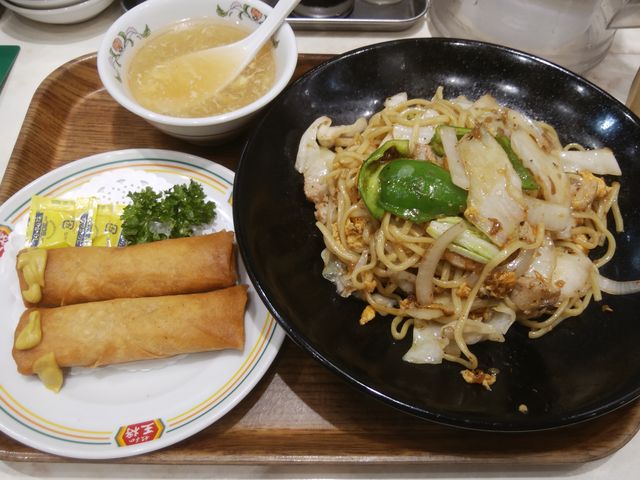 贅沢なお昼です。_餃子の王将 門前仲町店