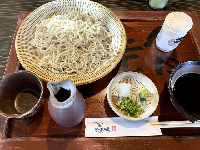 ざるそば(普通盛り)_創作そば処 宝処三昧