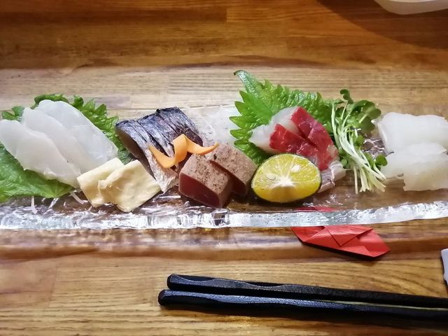 刺身盛り合わせ_八作