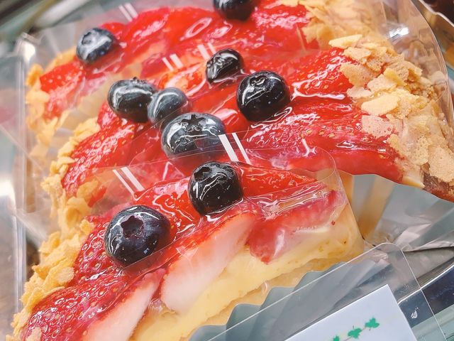 いちごタルト_シェ・デュモン