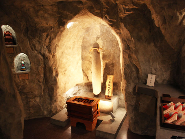 子授け麻羅地蔵は最奥にあります。_子宝・安産の寺 西福寺