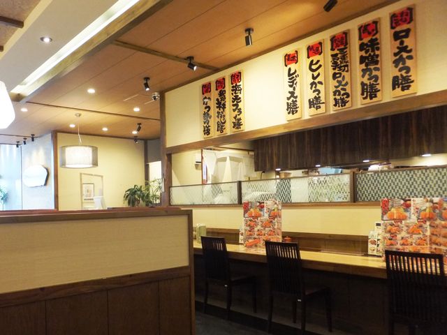 店内の様子:カウンター席_かつ勢本店 鵜方店