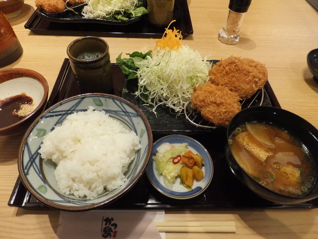 キャベツ・ご飯はおかわりできます。_かつ勢本店 鵜方店