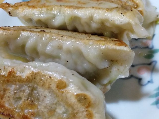 ミニ餃子(4個)・400円_白楽天