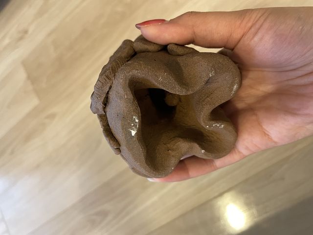 中は空洞になっていて、陶器の音が綺麗に聞こえます♪_シーサー陶房 球