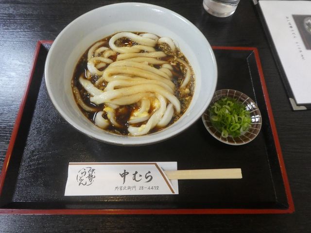 伊勢玉子うどん
玉子は、とじた状態で出てきます。_中むら