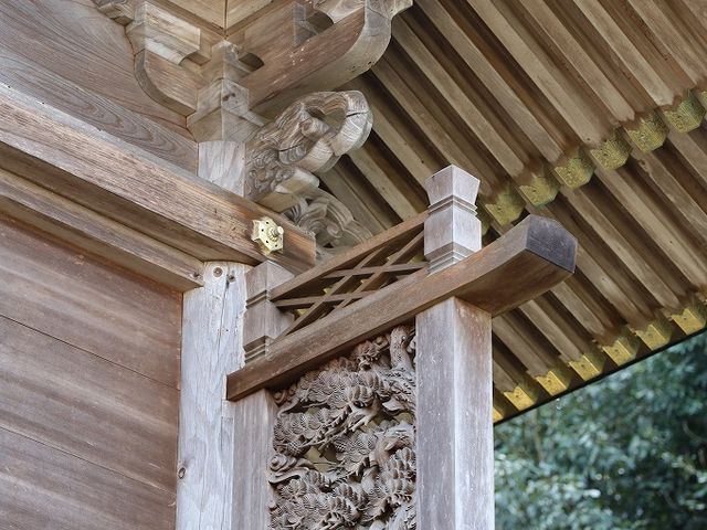 彫刻が見事。_若宮神社