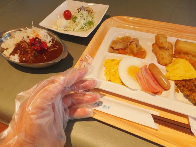 バイキング形式ですが、コロナ対策はしっかりしています。_中国料理 油湯 ゆうたん