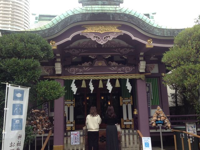 お祈り中_高木神社