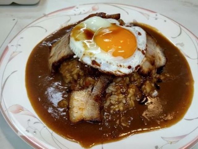 焼豚玉子カレー_デリー松山駅店