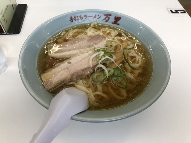 ニンニクラーメン_手打ラーメン 万里