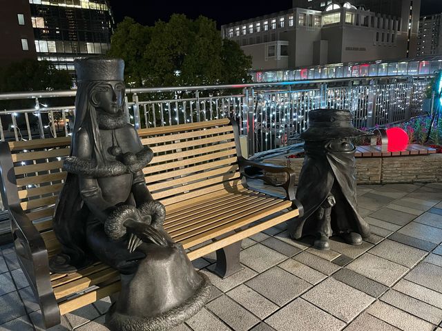 メーテルと鉄郎_JR小倉駅