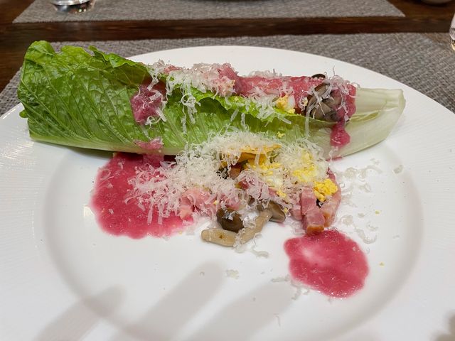 おしゃれなサラダ_レッド&ブラック ステーキハウス Red&Black SteakHouse プレミアホテル門司港