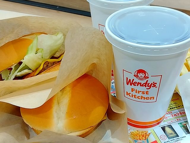 ハンバーガー_ファーストキッチン・ウェンディーズ・六本木店