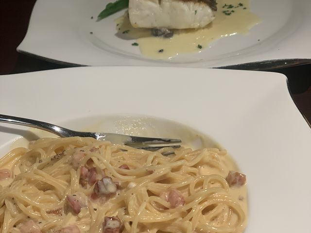 カルボナーラと鱈のクリームソース_椎の木