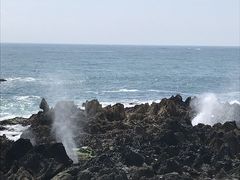 岩井崎の潮吹岩の写真1