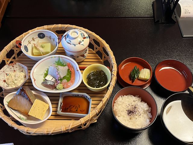 和食って やっぱりいいなぁ_清雲亭 山重